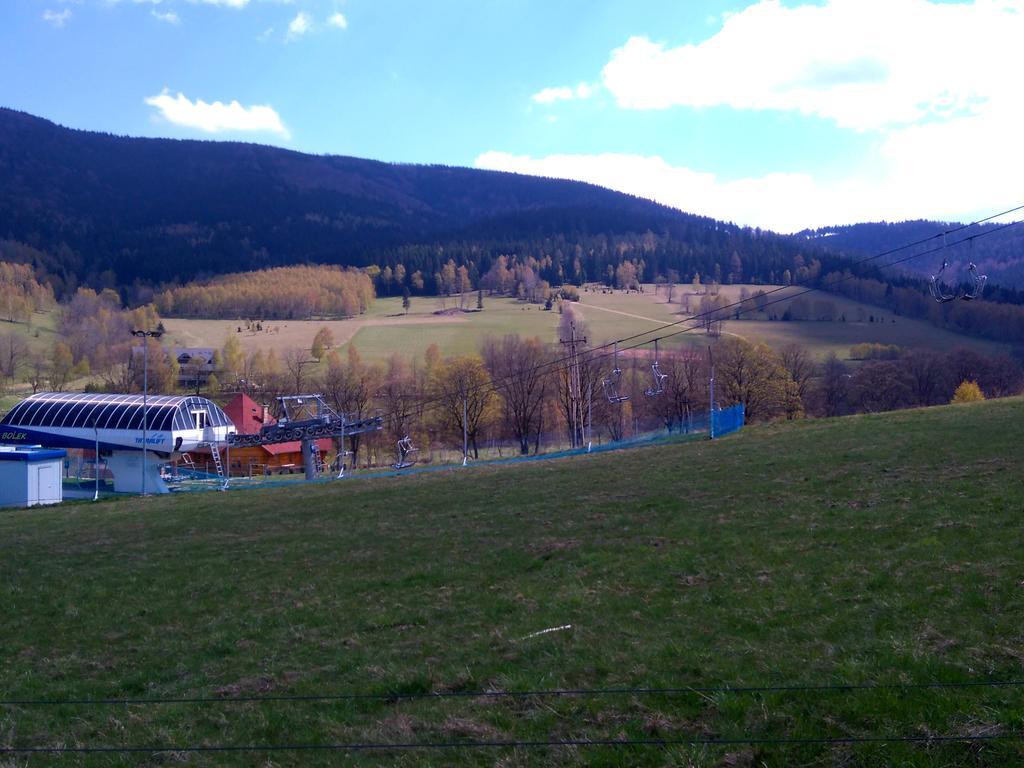 Pensjonat Zielone Wzgorze Boleslawow Stronie Slaskie Exterior photo