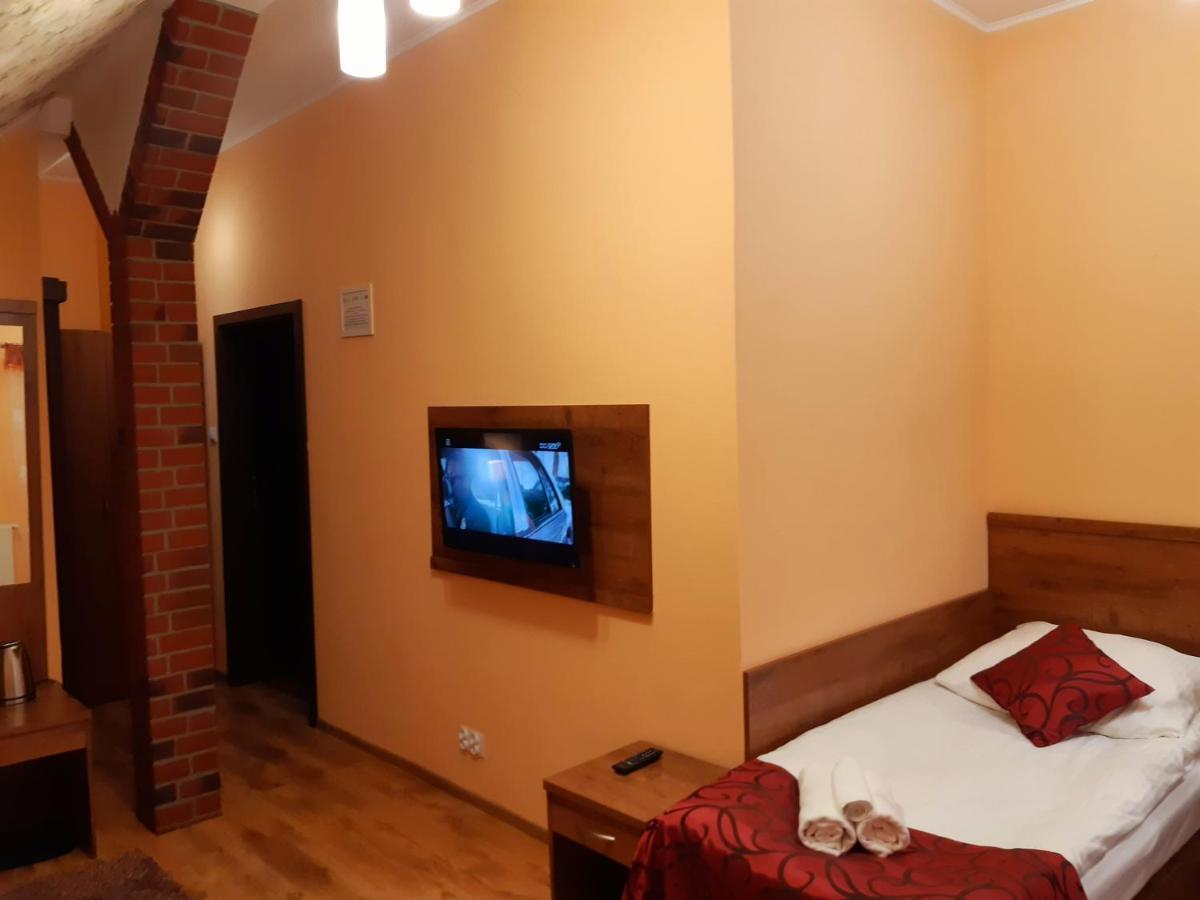 Pensjonat Zielone Wzgorze Boleslawow Stronie Slaskie Exterior photo